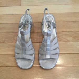 Life Stride Low Heel Sling-Back Sandal